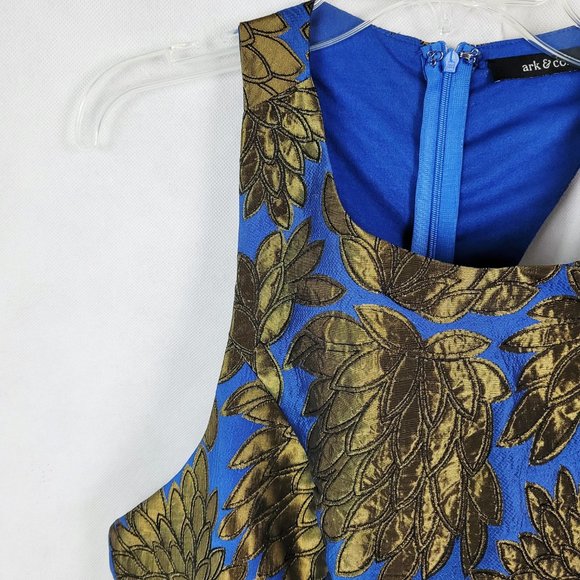 Arc & Co. Women's Dress M Blue Gold Metallic Halter Style Open Back Fit & Flare - Picture 7 of 11